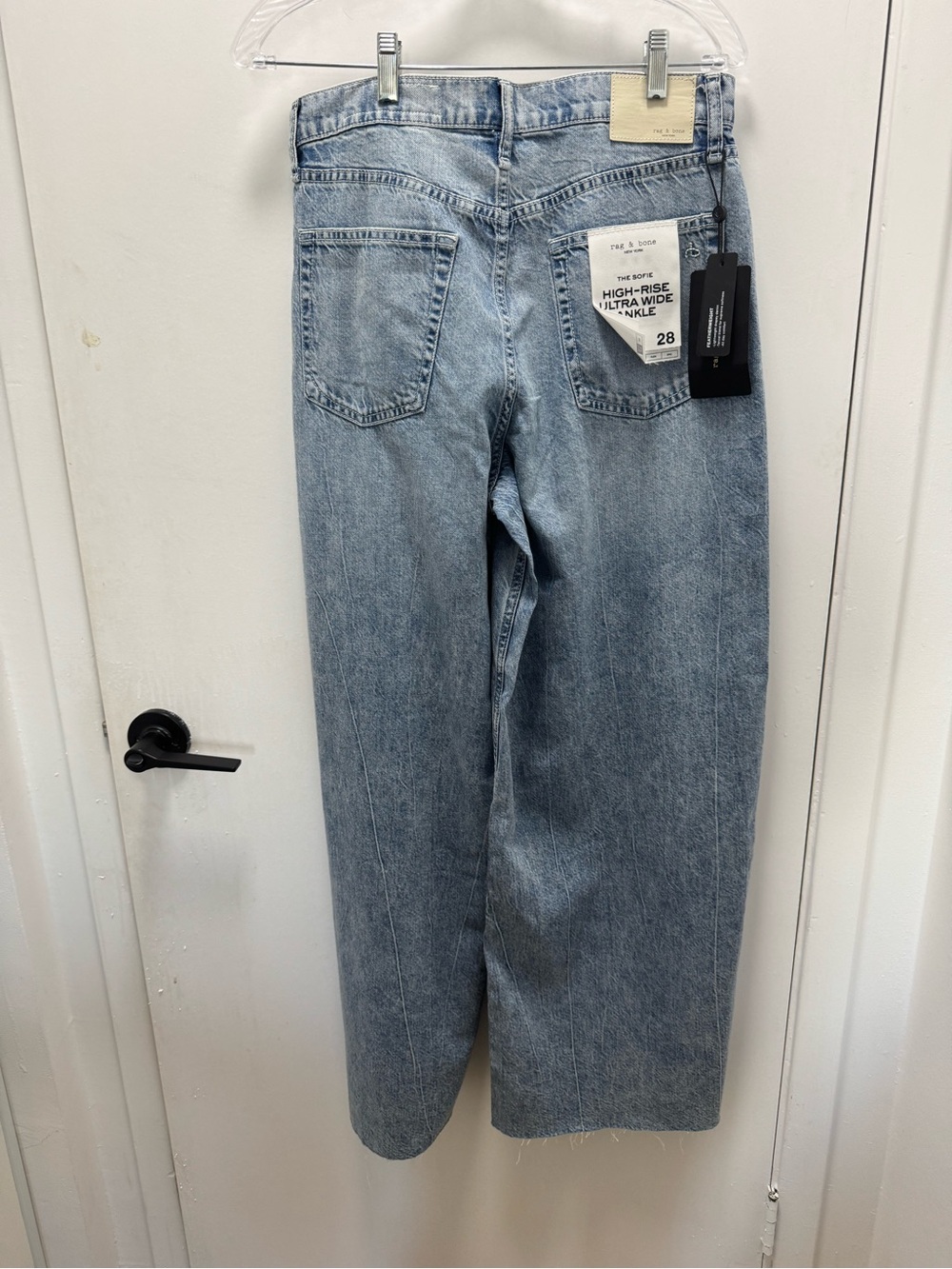 Rag & Bone Light Blue Women’s Featherweight Sweatpants Denim Jeans 28 Sofia NWT - Picture 3 of 15